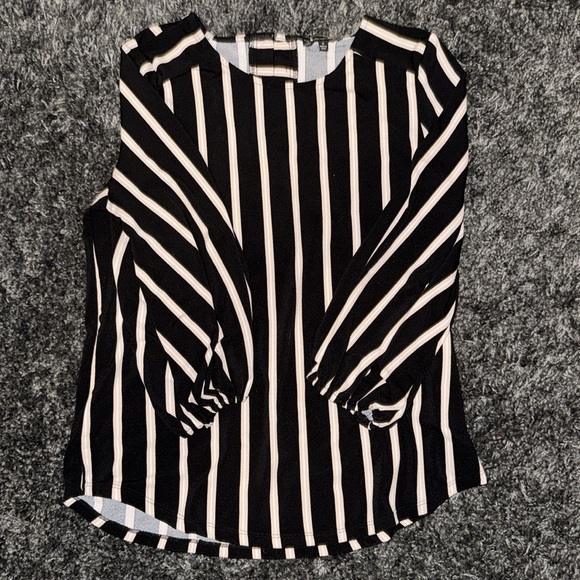 Adrianna Papell Black & Cream Striped Blouse Size Medium - Picture 6 of 11